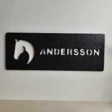 Dörrskylt " Hästhuvud med namn"